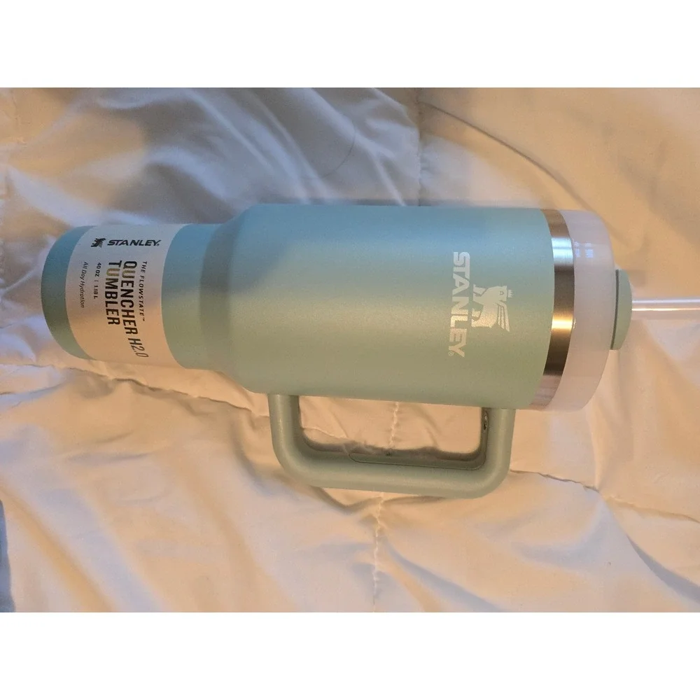 Stanley The Quencher H2.0 FlowState 30 oz Seafoam Vacuum Insulated Tumbler New - Picture 4 of 5